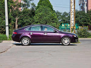 2012款1.8L 手动风尚版 掀背 整体外观