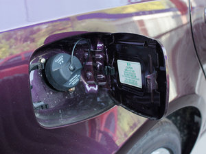 2012款1.8L 手动风尚版 掀背 油箱盖