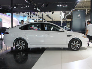 2013款GTS 1.6L 手动劲取版 整体外观