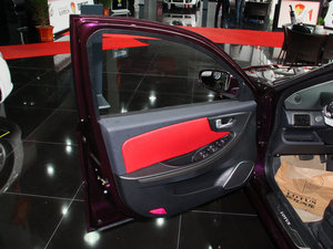 2013款GT 1.6L 自动精致版 驾驶位车门