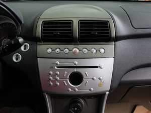 2013款GT 1.6L 自动精致版 中控区