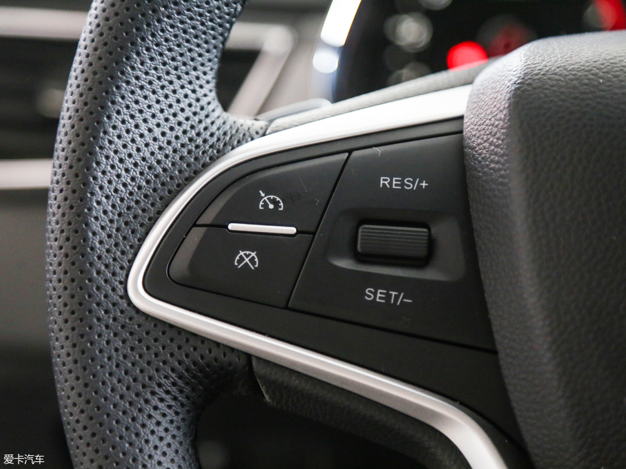 2018��E310W 1.5L �ԄӺ��A�� ��V