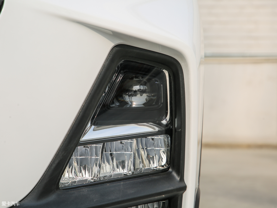 2019ERS-5 1.5T CVT{Ş V