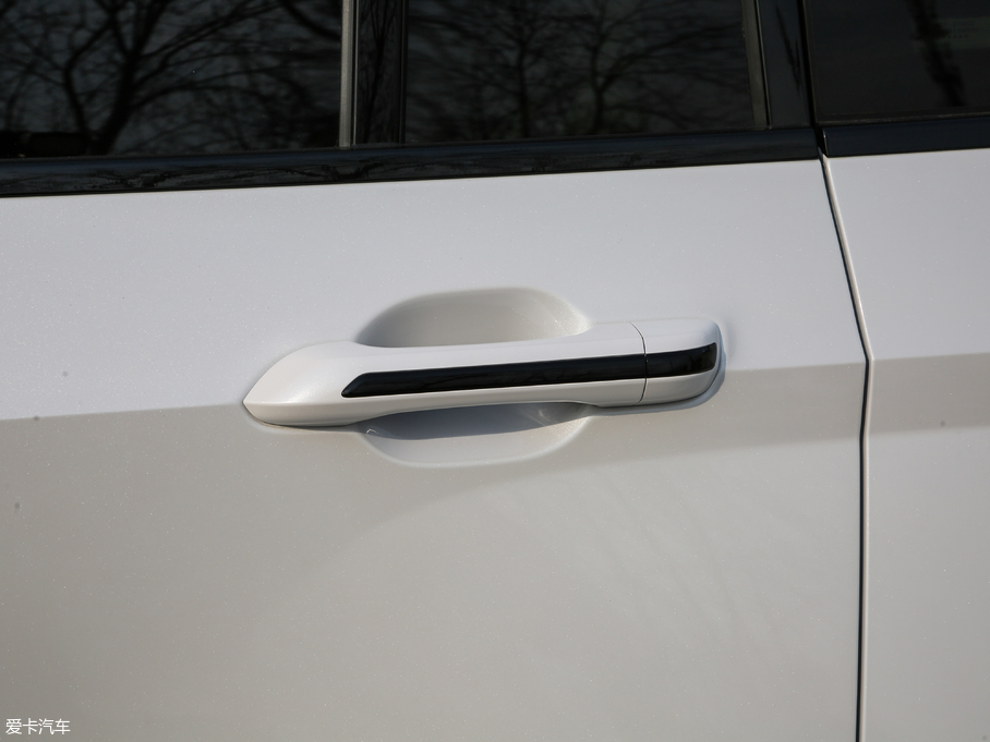 2019ERS-5 1.5T CVT{Ş V