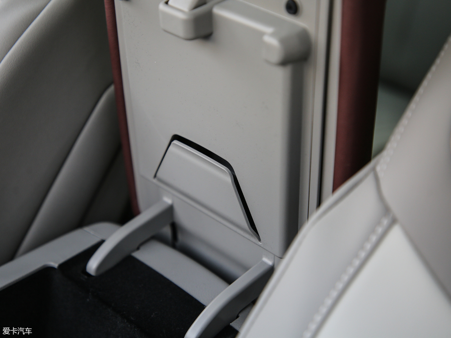 2019ERS-5 1.5T CVT{Ş V