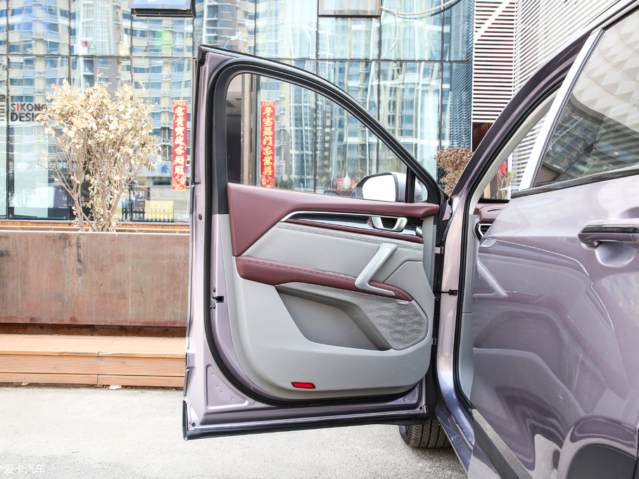 2019ERS-5 1.5T CVT{Ş V