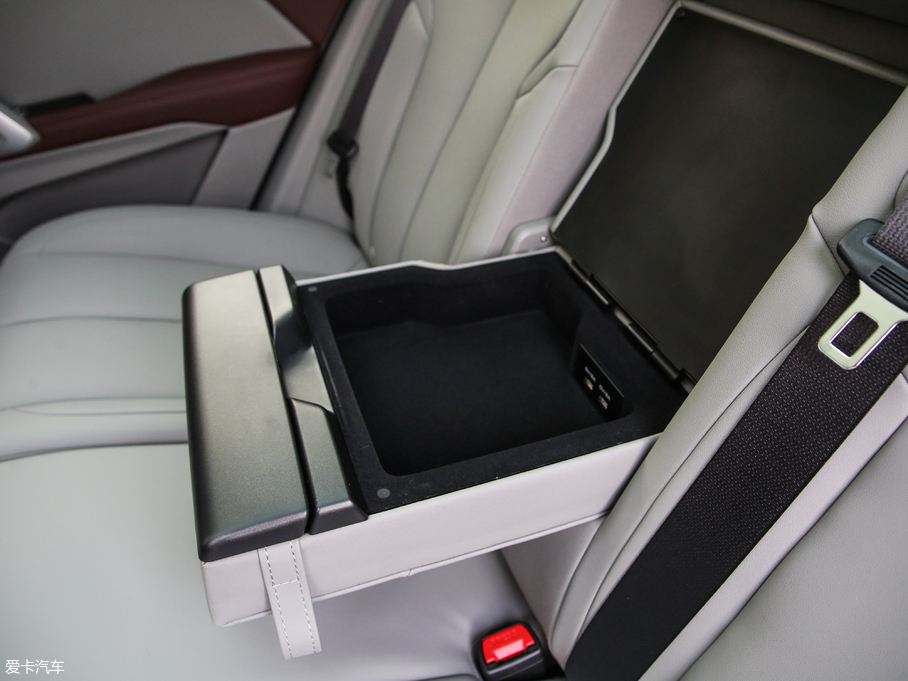 2019ERS-5 1.5T CVT{Ş V