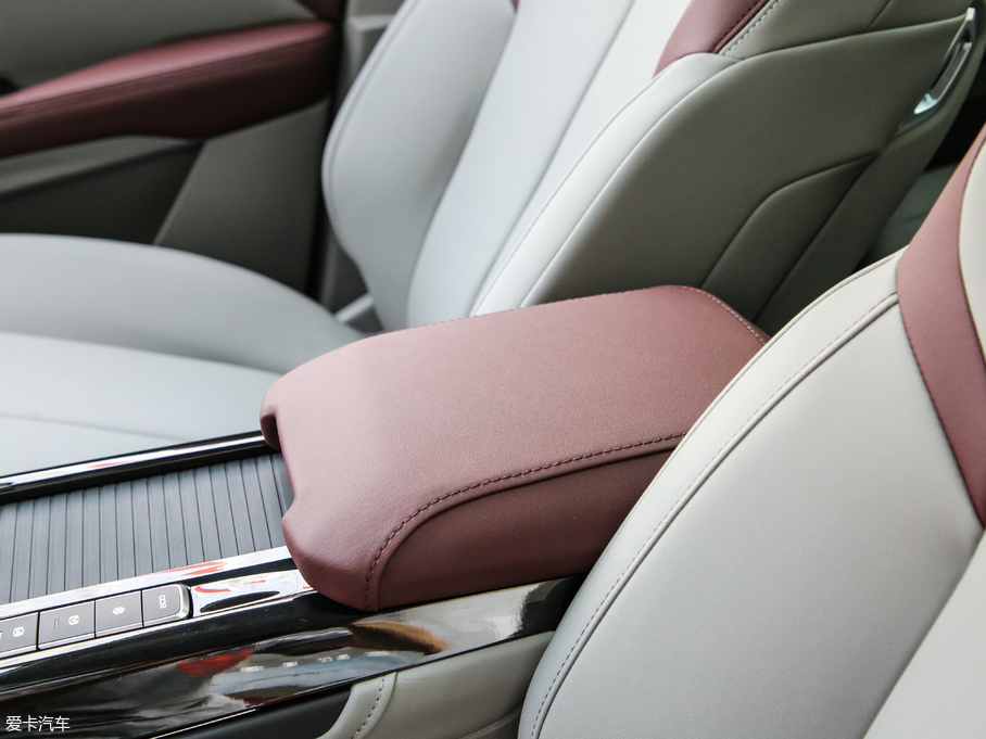 2019ERS-5 1.5T CVT{Ş V