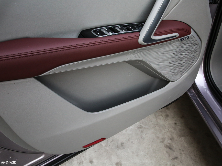 2019ERS-5 1.5T CVT{Ş V