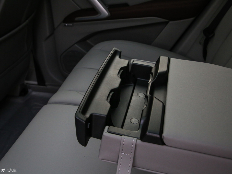 2019ERS-5 1.5T CVT{Ş V