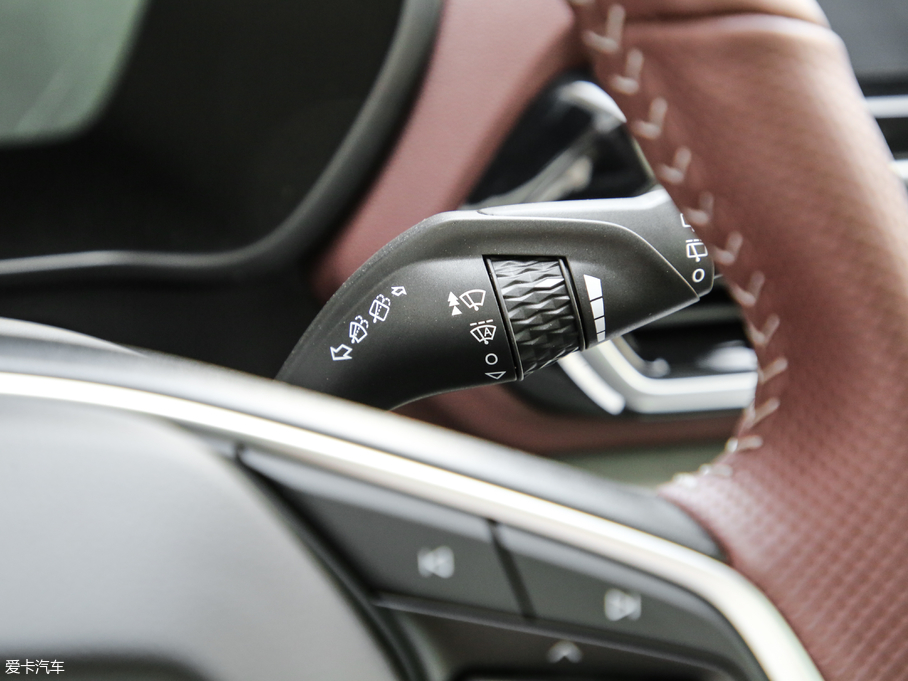 2019ERS-5 1.5T CVT{Ş V