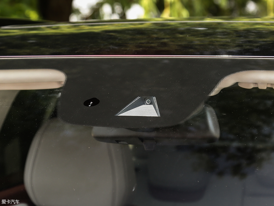 2019ERS-5 1.5T CVT{Ş V