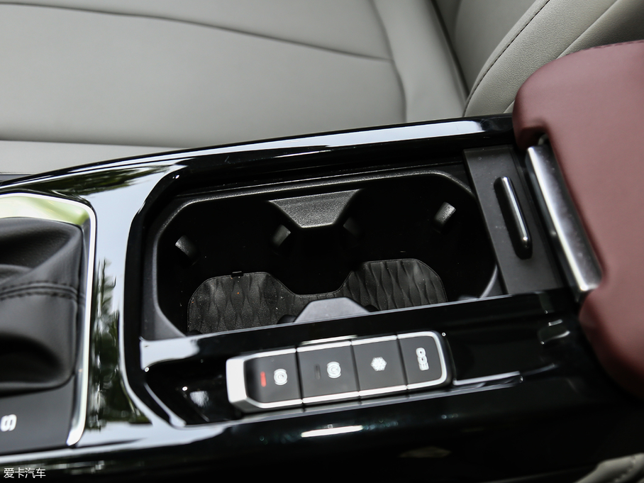 2019ERS-5 1.5T CVT{Ş V