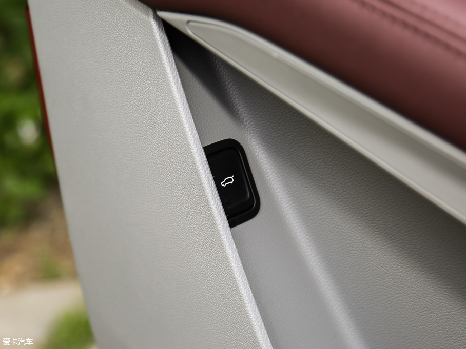 2019ERS-5 1.5T CVT{Ş V