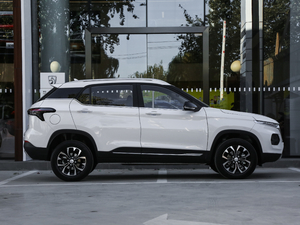 2019款1.5L 手动尊享型 国V 整体外观