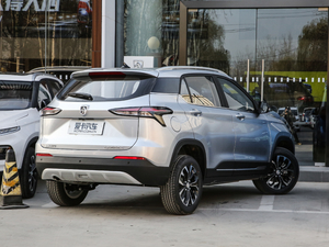 2019款1.5L 自动尊享型 国V 整体外观