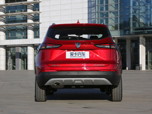 2019款1.5L 手动尊享型 国V 正后	