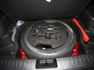 2019款1.5L 手动尊享型 国V 备胎