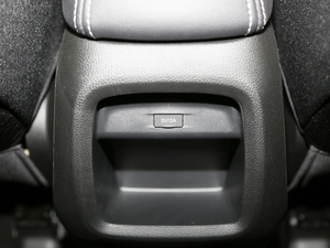2019款1.5L CVT乐享型 国VI 空间座椅