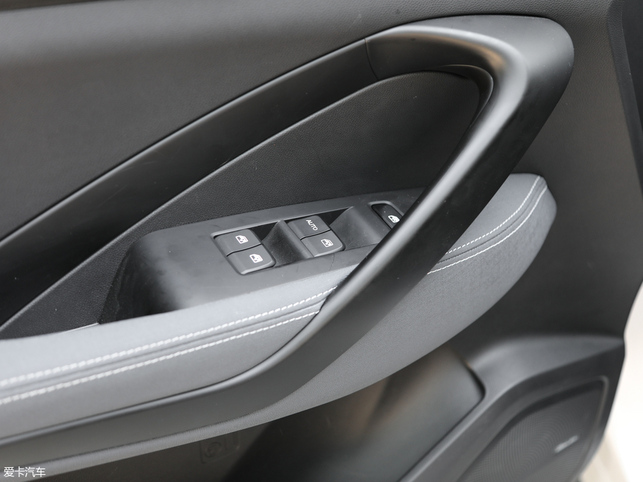 2019E530 1.5T CVTӢ 7 (gu)V