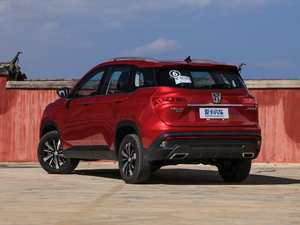 2019款1.5T CVT尊贵型 国V 左后45度
