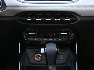 20191.5T CVTA 7 V {{