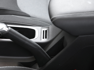 20191.5T CVTӢ 7 V п؅^