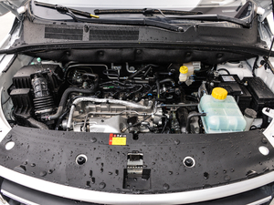 2019款1.5T 手动时尚型 7座 国V 其它