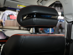 2019款1.5T CVT 24小时在线旗舰型 空间座椅