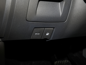 2019款1.5T CVT 24小时在线旗舰型 中控区