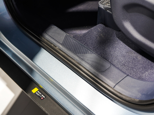 2019款1.5T CVT 24小时在线尊贵型 6座	 空间座椅