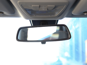 2019款1.5L CVT豪华型 国VI 车内后视镜