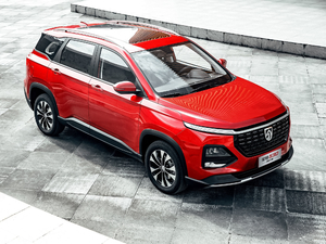 2020款1.5T CVT尊贵互联型 6座 整体外观