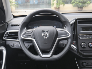 2020款1.5T 手动舒适型 5座 方向盘