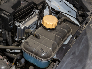 2020款1.5T CVT豪华互联型 7座 其它