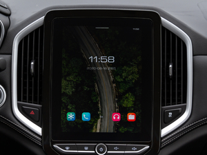 2020款1.5T CVT豪华互联型 6座 中控区