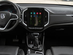 2020款1.5T CVT豪华互联型 6座 中控台
