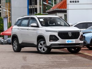 2020款1.5T 手动豪华型 7座 整体外观