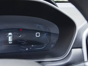 2020款1.5T 手动豪华型 5座 中控区