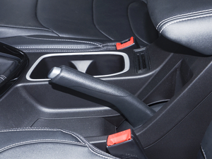 2020款1.5T 手动豪华型 5座 驻车制动器