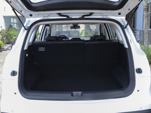 2020款1.5T 手动豪华型 5座 行李厢空间