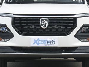 2020款1.5T 手动豪华型 5座 中网