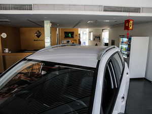 2020款1.5T CVT豪华互联型 5座 车顶