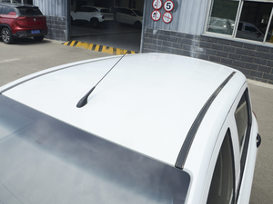 2020款1.2L 手动超值型 车顶