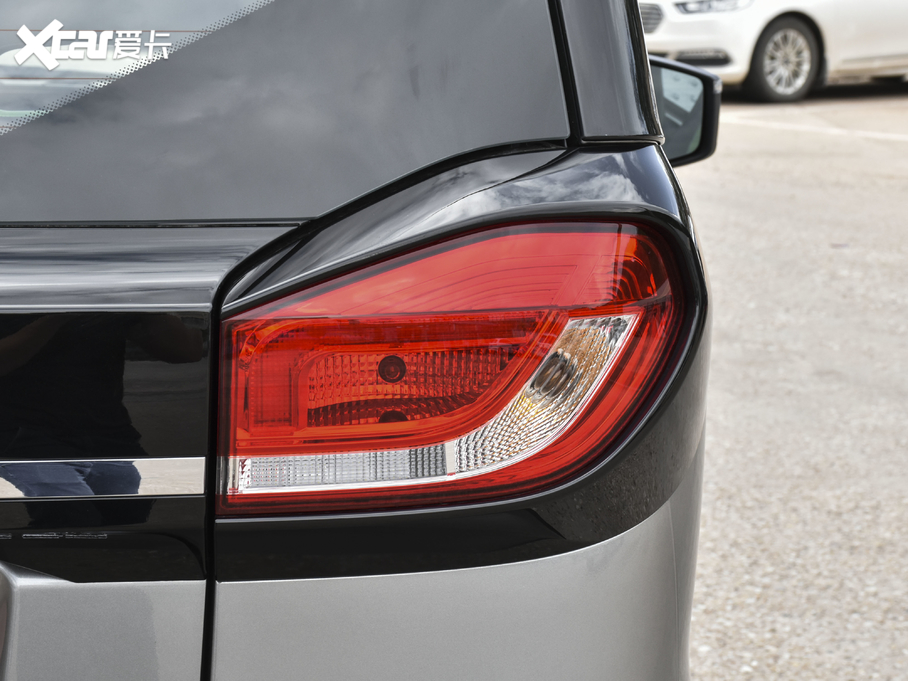 2020EE100 305KM а