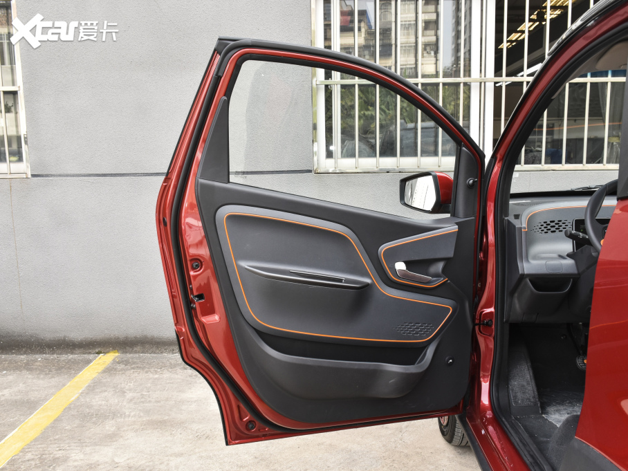 2020��EE100 305KM �ǐ���