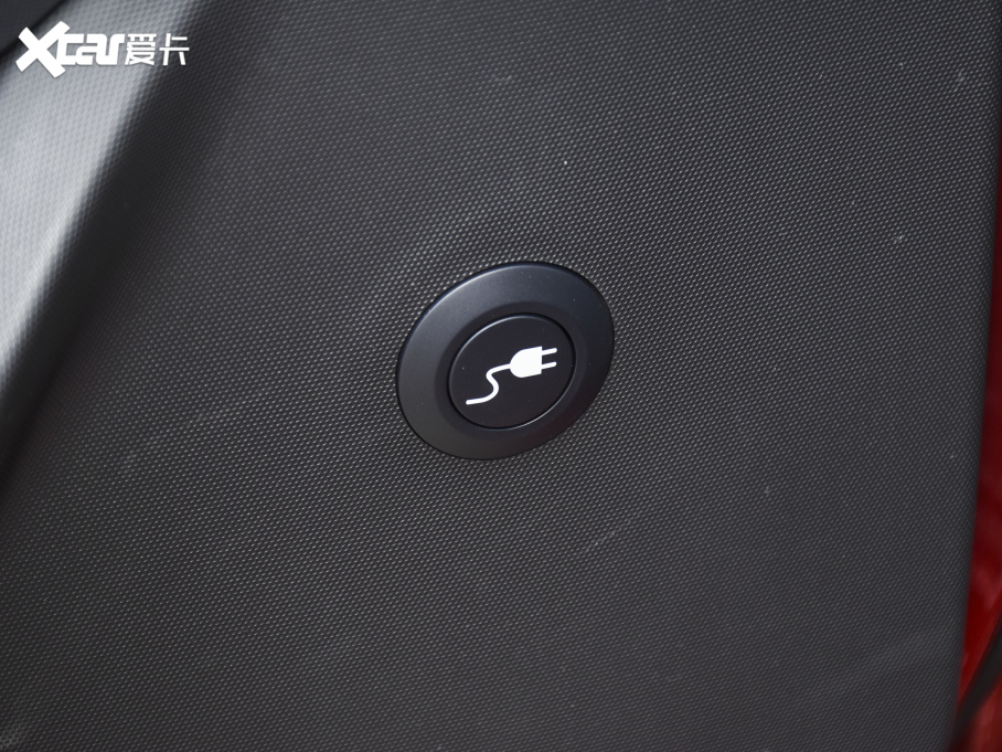 2020��EE100 305KM �ǐ���