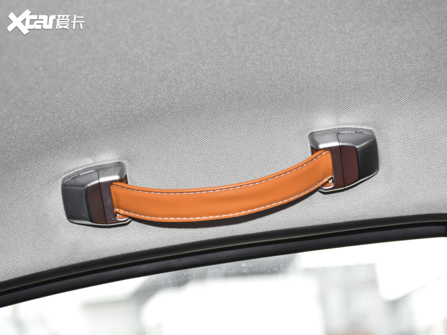 2020��EE100 305KM �ǐ���