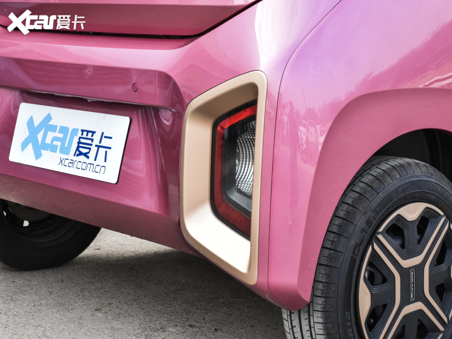 2020EE200 305KM а