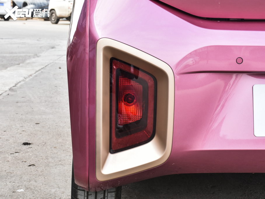 2020EE200 305KM а